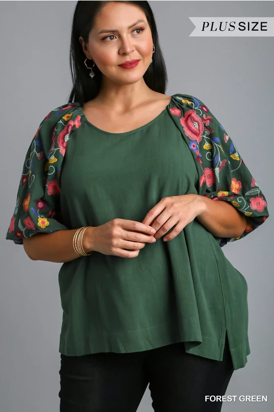 Linen Blend Top w Embroidery Sleeves Plus