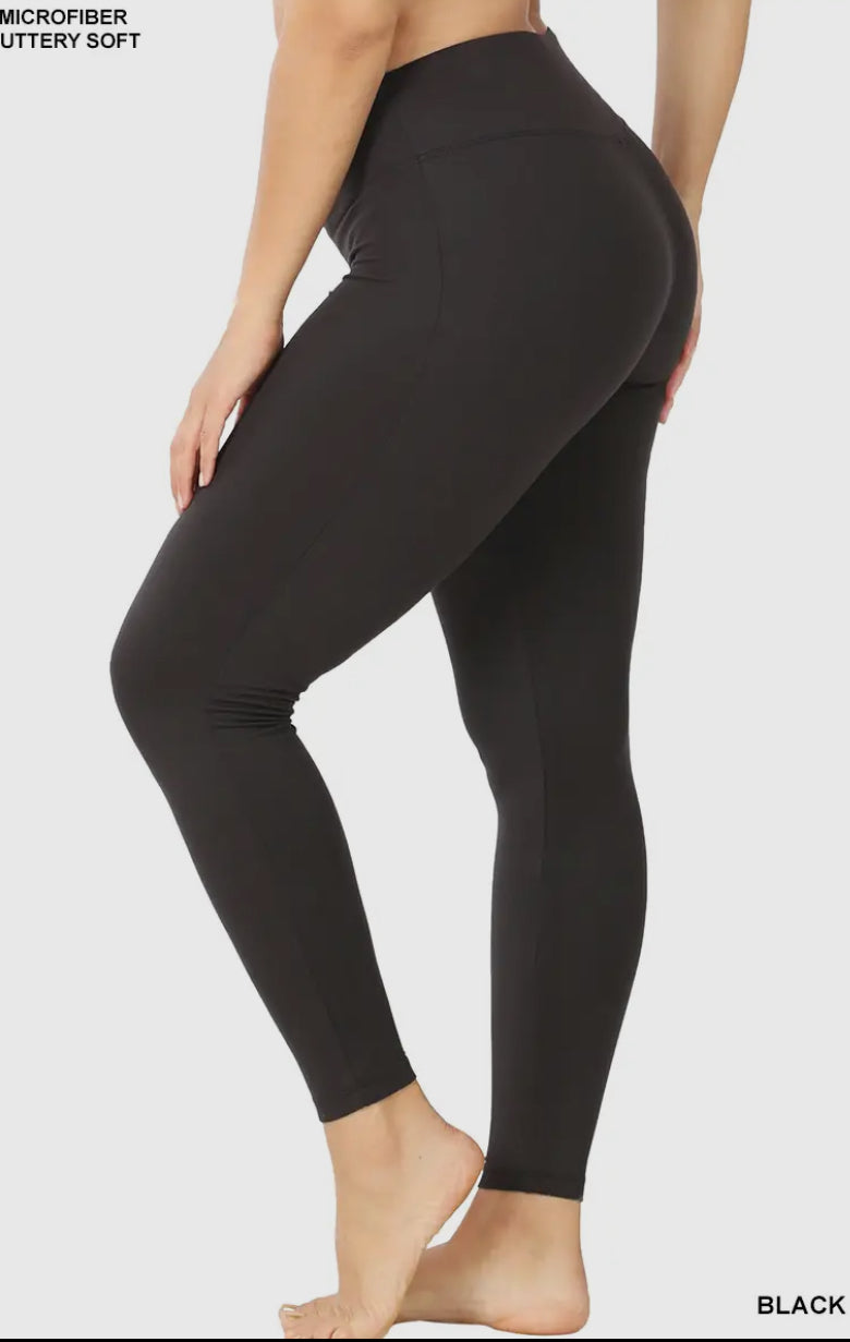 Curvy Black Leggings