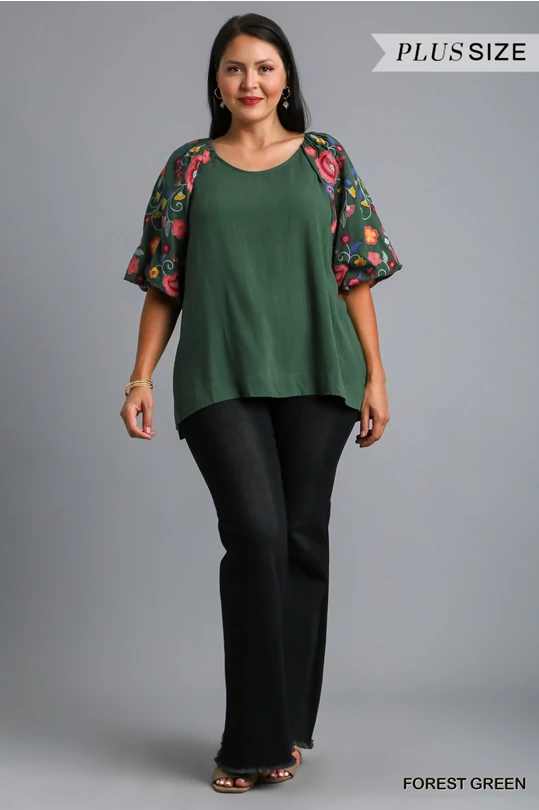 Linen Blend Top w Embroidery Sleeves Plus