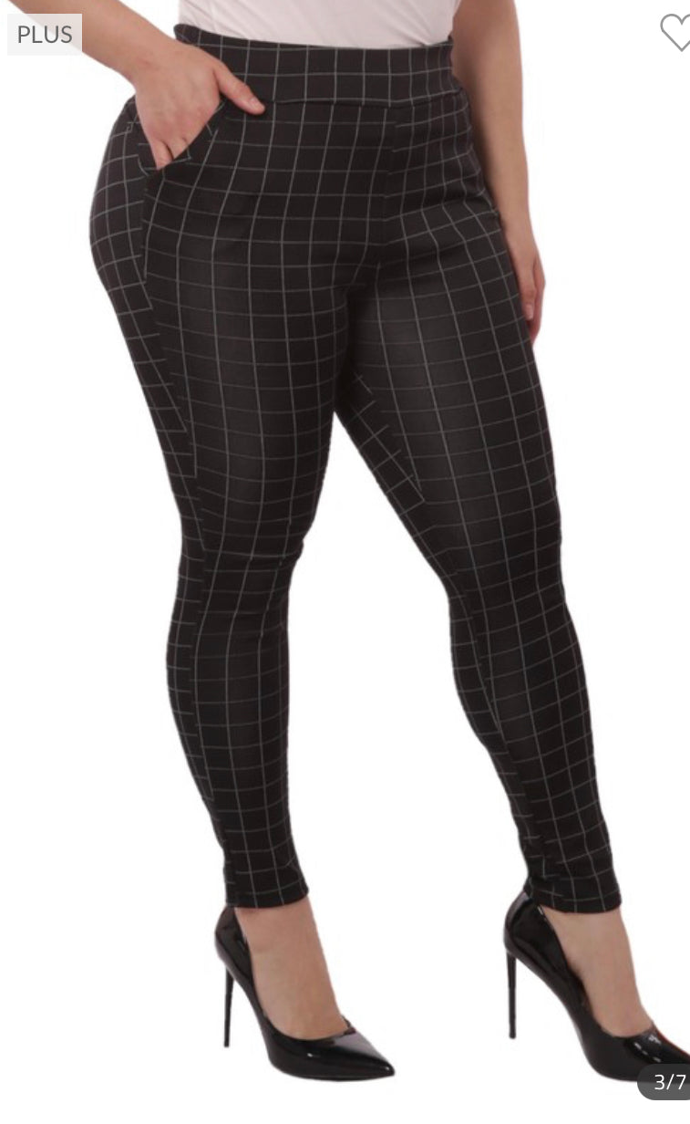 Curvy/Plus Black Plaid Skinny Pants