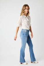 Judy Blue Mid Rise Vintage Bootcut Jeans