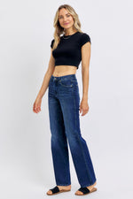 Judy Blue Mid Rise Tummy Control Straight Jeans