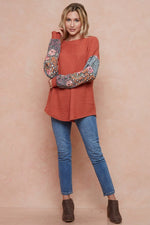 Colorblock Waffle Top Accent Sleeve